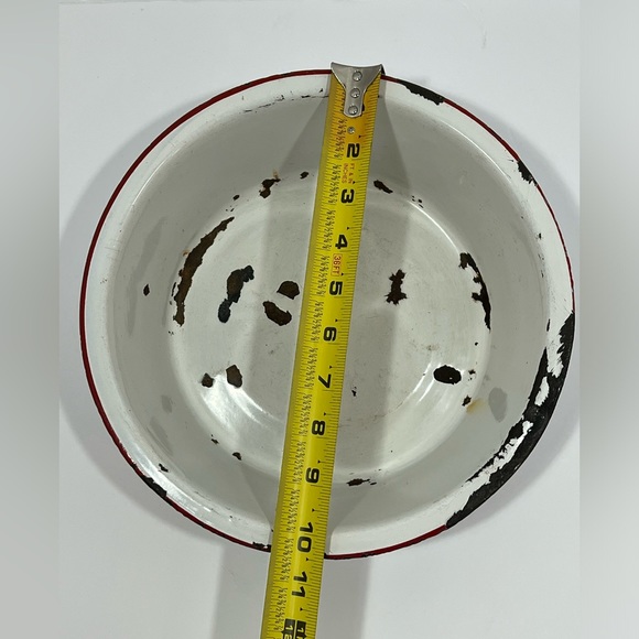 Porcelain Enamelware White Red Rim Farmhouse Bowl Basin Pan Dish MCM Vintage - Picture 11 of 12